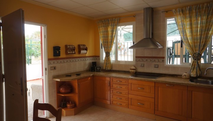 Semi-detached villa near international school in La Nucia