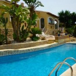 Bargain villa with pool in within walking distance of Moraira