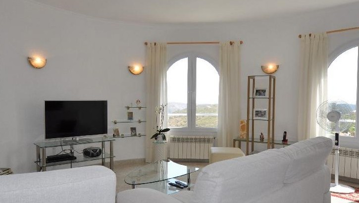 Fantastic villa with panoramic views in Benitachell