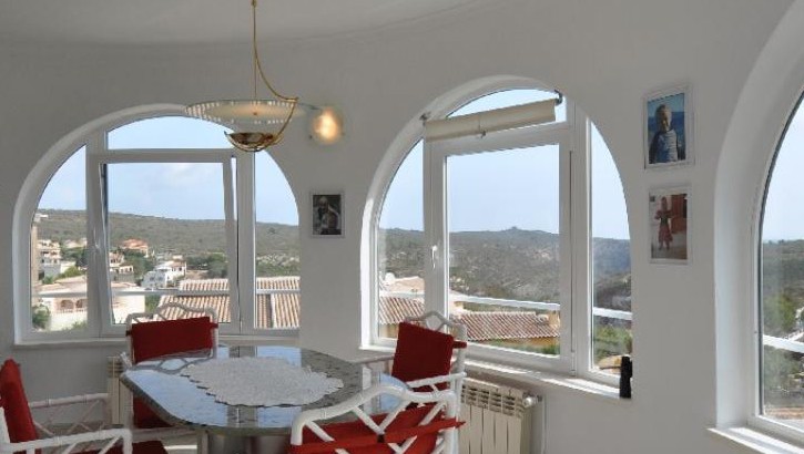 Fantastic villa with panoramic views in Benitachell