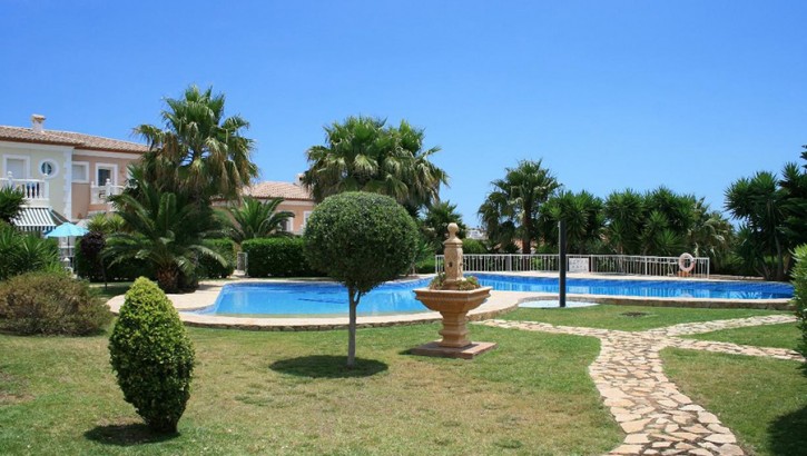 Maison mitoyenne avec vue mer à proximité du centre de Calpe