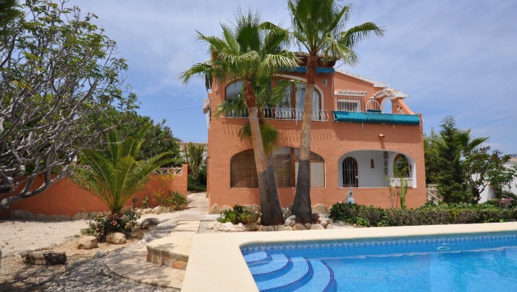 House with pool in Benitachell Les Fonts