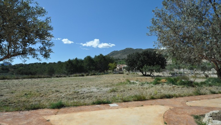 Finca y parcela grande en el entorno rural de Benissa