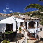 Nice villa with fantastic  views and pool Benitachel