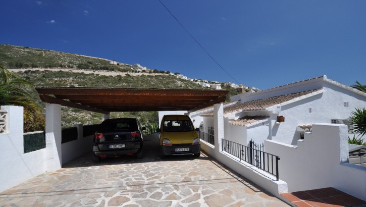 Nice villa with fantastic  views and pool Benitachel