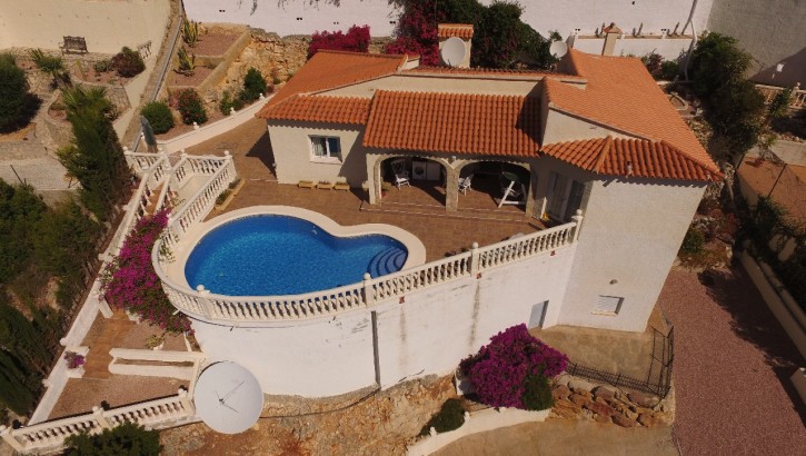 Charming house in Pedreguer with pool