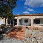 Villa de una sola planta con vistas sobre Jalón