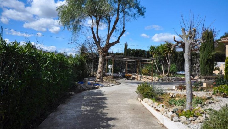 Villa de una sola planta con vistas sobre Jalón