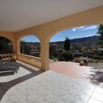 Villa on one level with beautiful view over Jalon valley