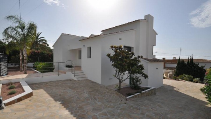 Villa in Calpe near the bay and beach of Les Bassetes