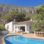 Villa rustico con piscina y vistas a Denia