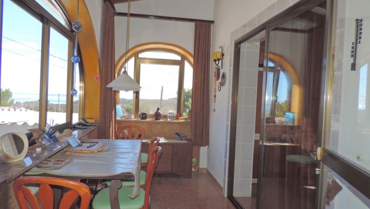 Rustic Villa with views in Denia