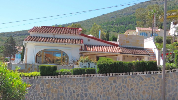 Rustic Villa with views in Denia