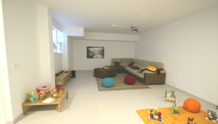 Top Lage Neubau-Villen mit Pool in Torrevieja