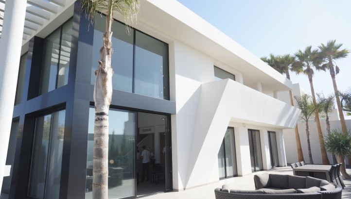 Ultra modern Villas in La Marina