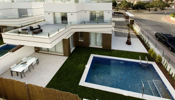 Modern Villas with private pool in Quesada