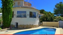 Huge villa in Benissa with pool