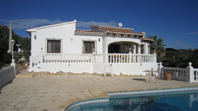 Très belle villa avec des vues sur mer à Benissa