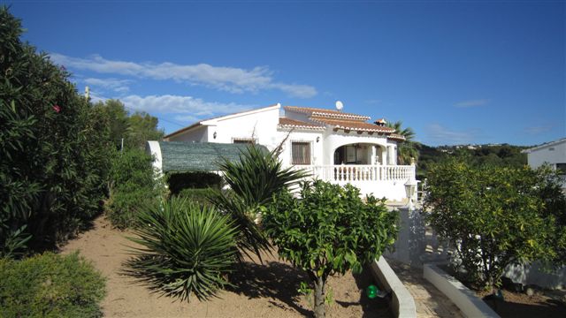 Très belle villa avec des vues sur mer à Benissa