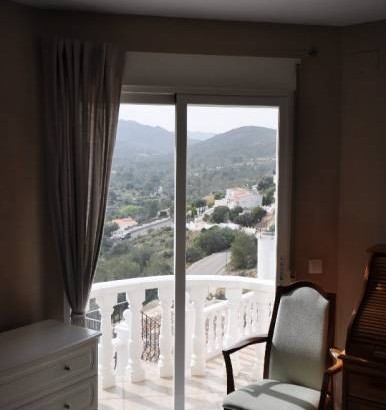 Beautiful villa with panoramic views in Pedreguer