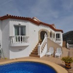 Chalet encantador con vistas bonitas a las montañas en Pedreguer