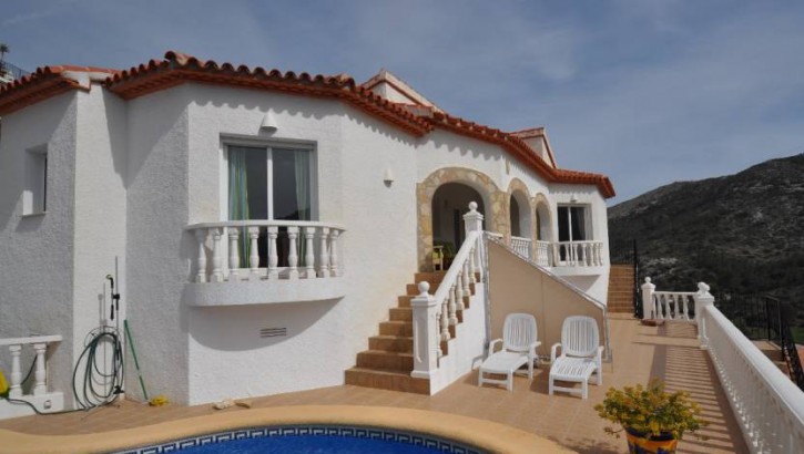 Beautiful villa with panoramic views in Pedreguer