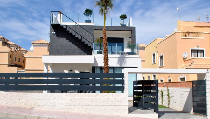 Luxury houses in Orihuela Costa (Villamartin)