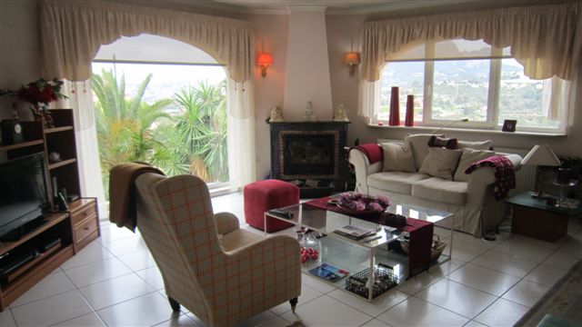 Huge house with panoramic views in Calpe