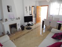 Well presented terraced house in Playa Flamenca
