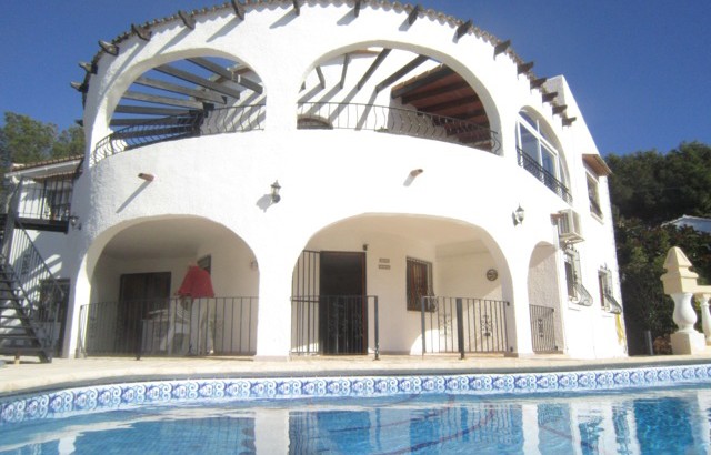 House with seaview 300m from the beach in Benissa