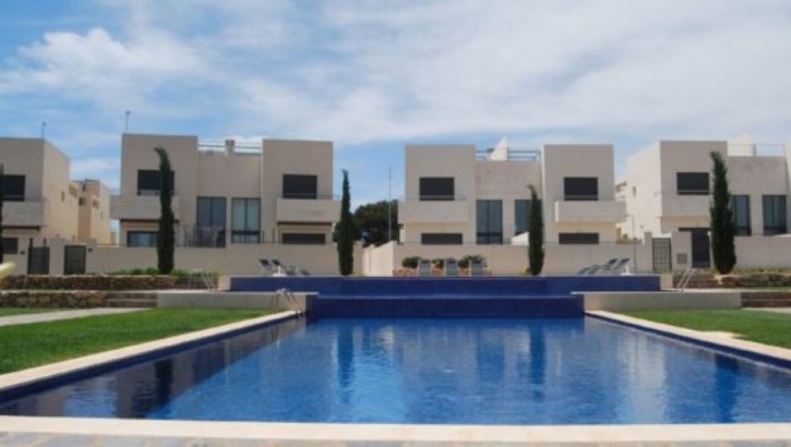 Freistehende Häuser mit privatem Pool in Orihuela Costa