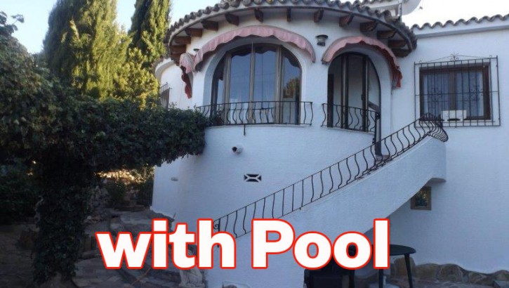 Charming villa with pool in Moraira