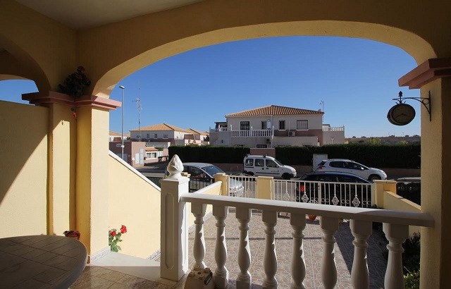 Belle maison mitoyenne près de la plage à Cabo Roig