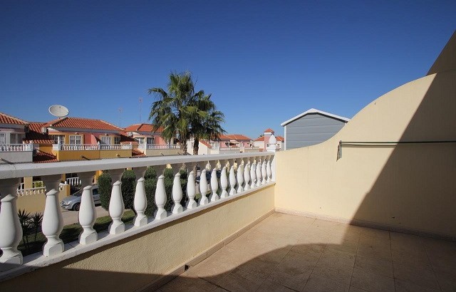 Belle maison mitoyenne près de la plage à Cabo Roig