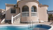 Casa bonita con piscina y vistas a la Marina