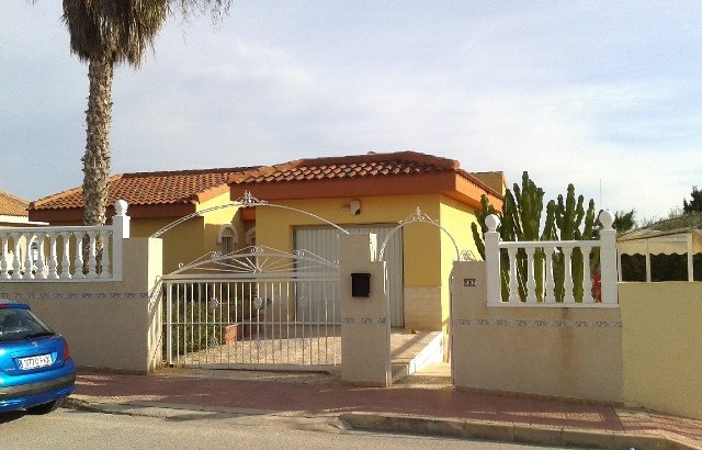 Großzügige Villa mit Meerblick und Pool in Quesada