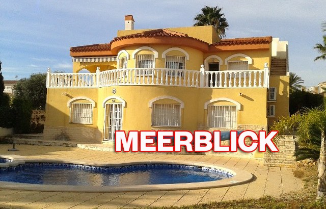 Huge villa in Quesada with sea views and pool