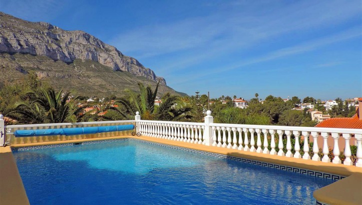 Moderne Villa in Denia mit Pool und Sauna