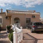 Detached villa with pool in La Marina