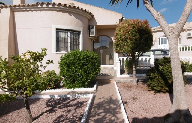 Casa bonita con piscina y vistas a la Marina