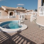 Detached villa with pool in La Marina