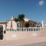 Detached villa with pool in La Marina