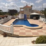 Haus mit großem Garten und Pool in Quesada