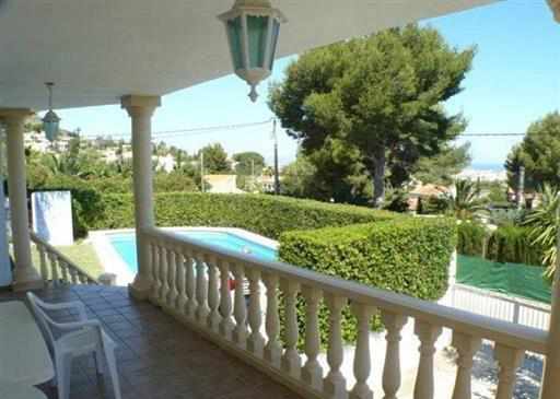 Villa moderna con vistas al mar a Denia