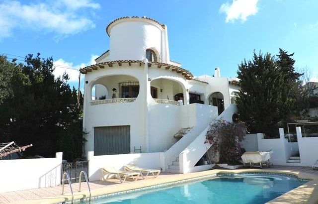 Beautiful villa with pool in Calpe