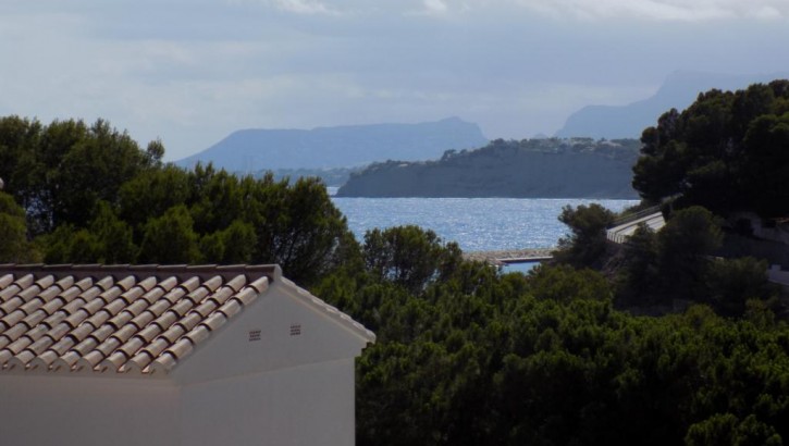 Semidetached house with sea view in Moraira