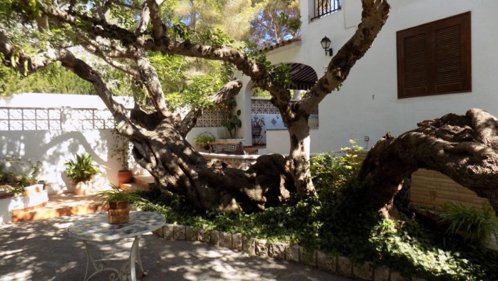 Semidetached house with sea view in Moraira