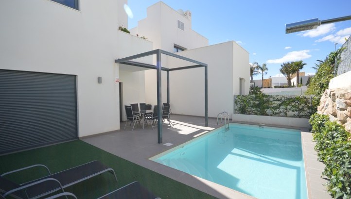 Freistehendes „Ibiza Stil“ Haus in Rojales
