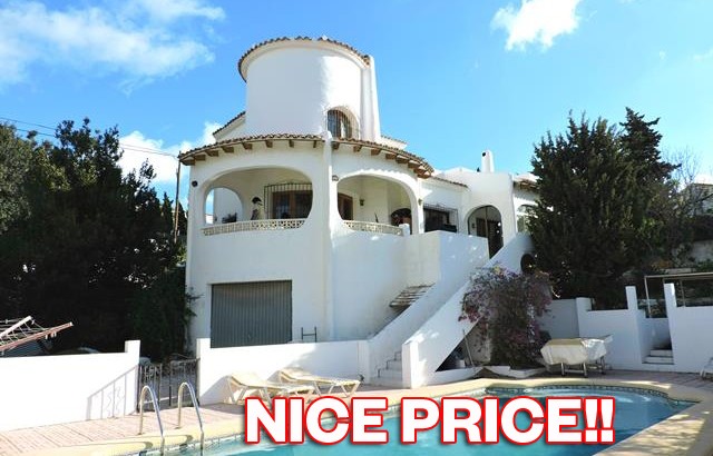 Beautiful villa with pool in Calpe