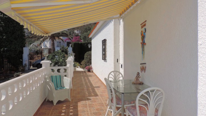 Spacious villa with sea view in Denia